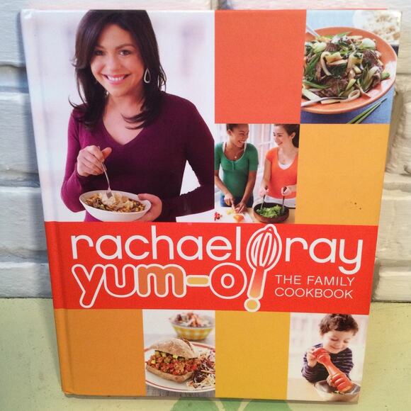 Rachael Ray Yum-O The Family Cookbook - Picture 1 of 2